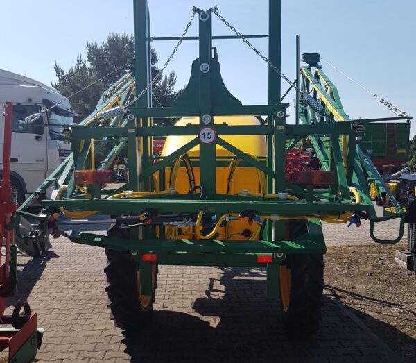 Opryskiwacz polowy przyczepiany 1500l/15m  MOSKIT - obrazek 8