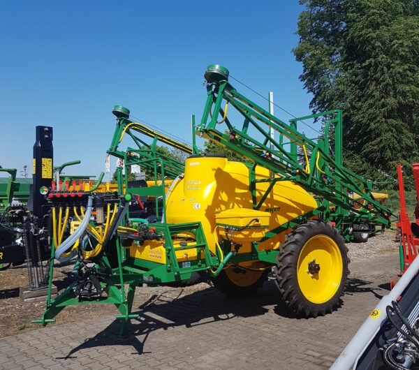 Opryskiwacz polowy przyczepiany 1500l/15m  MOSKIT - obrazek 12