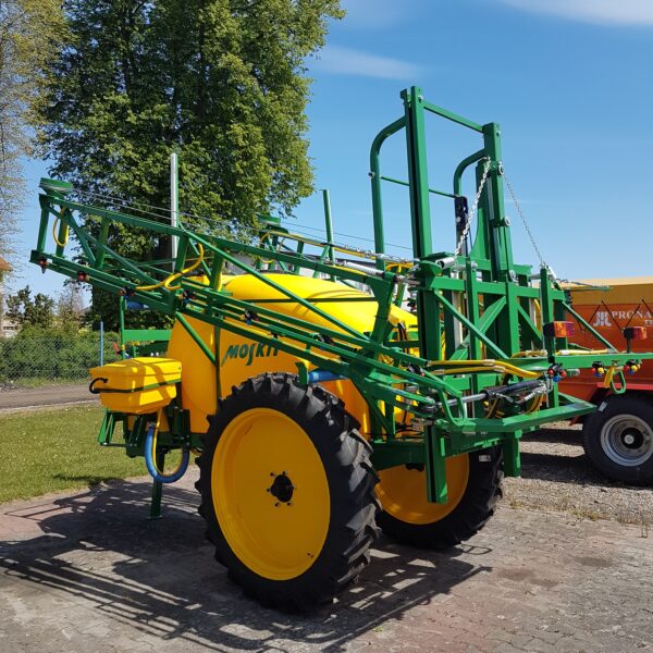 Opryskiwacz polowy przyczepiany 1500l/15m  MOSKIT - obrazek 2