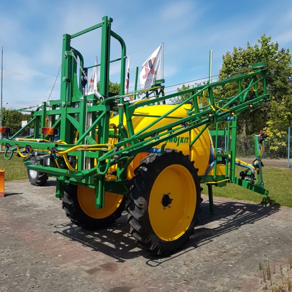 Opryskiwacz polowy przyczepiany 1500l/15m  MOSKIT - obrazek 5