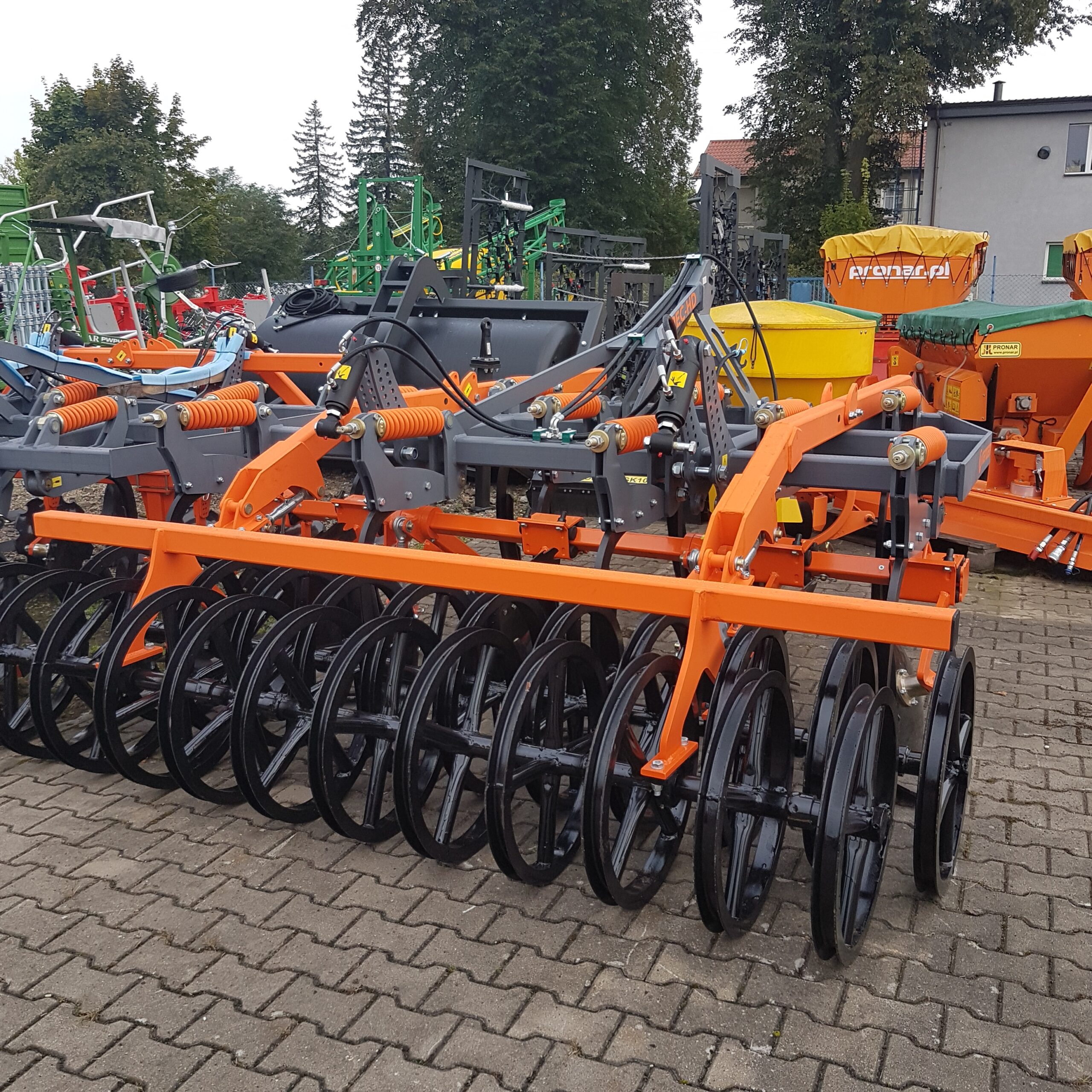 Kultywator dłutowy SPEC HD 3m MANDAM wał C-RING TANDEM - obrazek 2