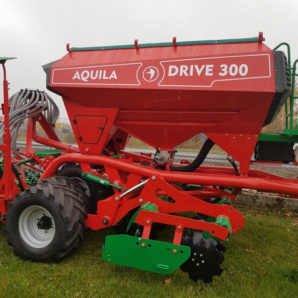 Siewnik zbożowy pneumatyczny półzawieszany AQUILA DRIVE 300  AGRO-MASZ - obrazek 12