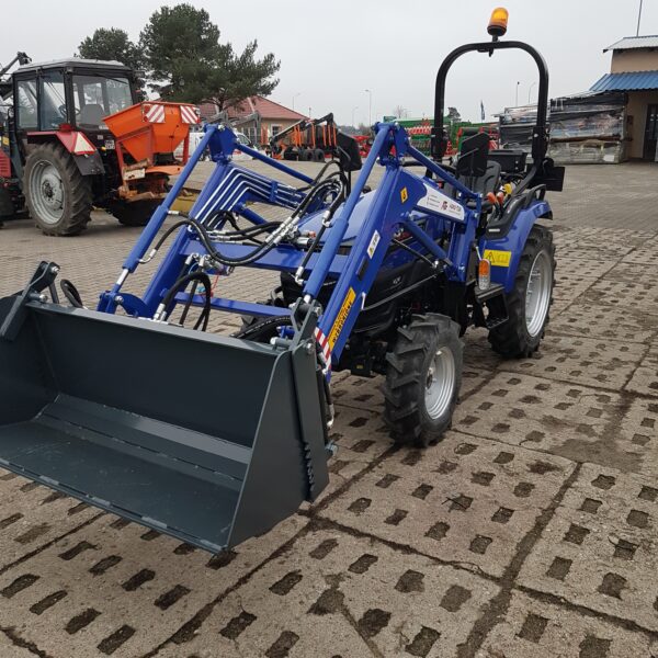 Ciągnik rolniczy Farmtrac 26 4WD z ładowaczem AGRO-TUR +łycha 4w1