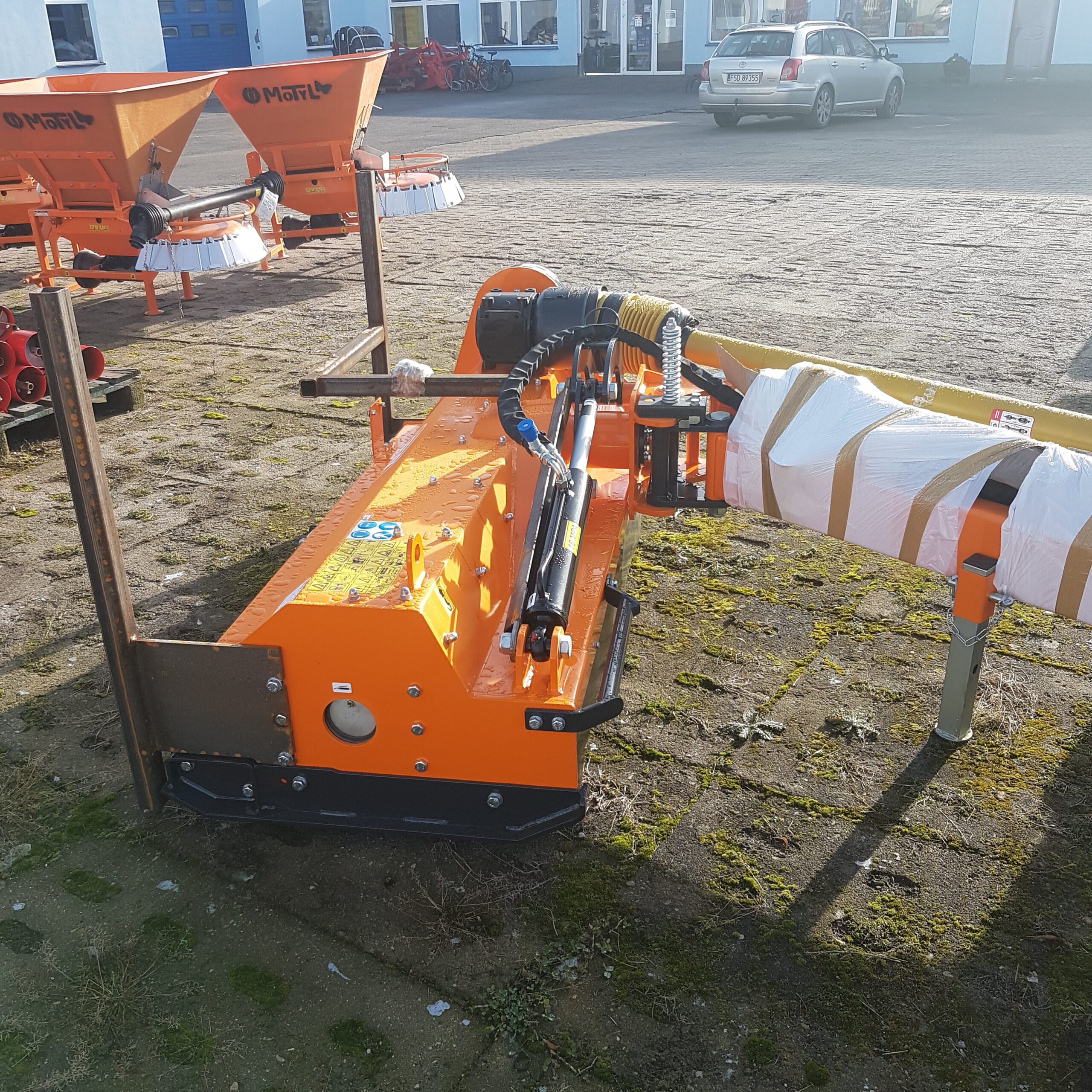 Kosiarka bijakowa LEOPARD RB 160 TALEX tylno-boczna - obrazek 4