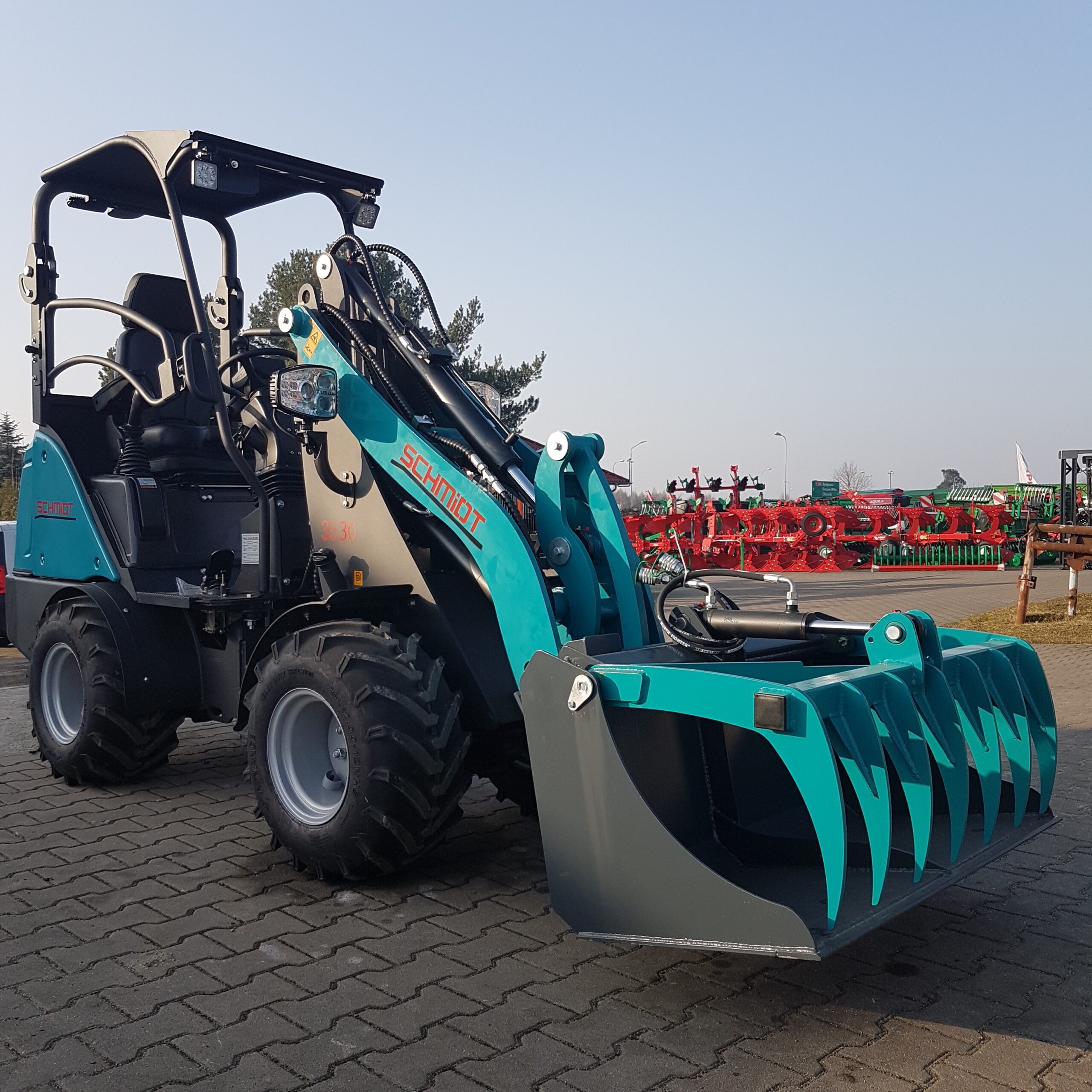 MINI ładowarka SCHMIDT 3530 z łyżko-krokodylem, kabina otwarta, silnik Kubota ,ramię 290 cm - obrazek 13
